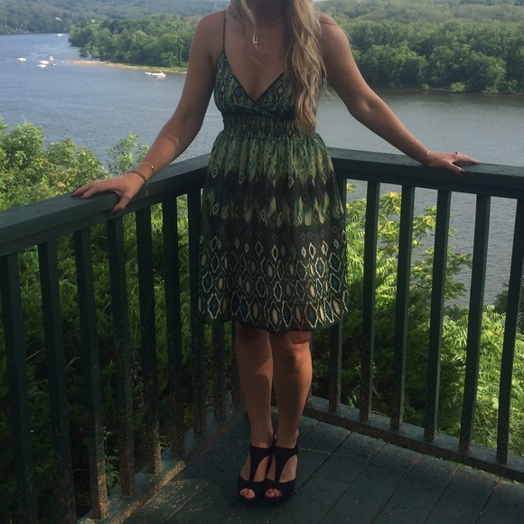 Green Patterned Dress - Picture 8 of 8